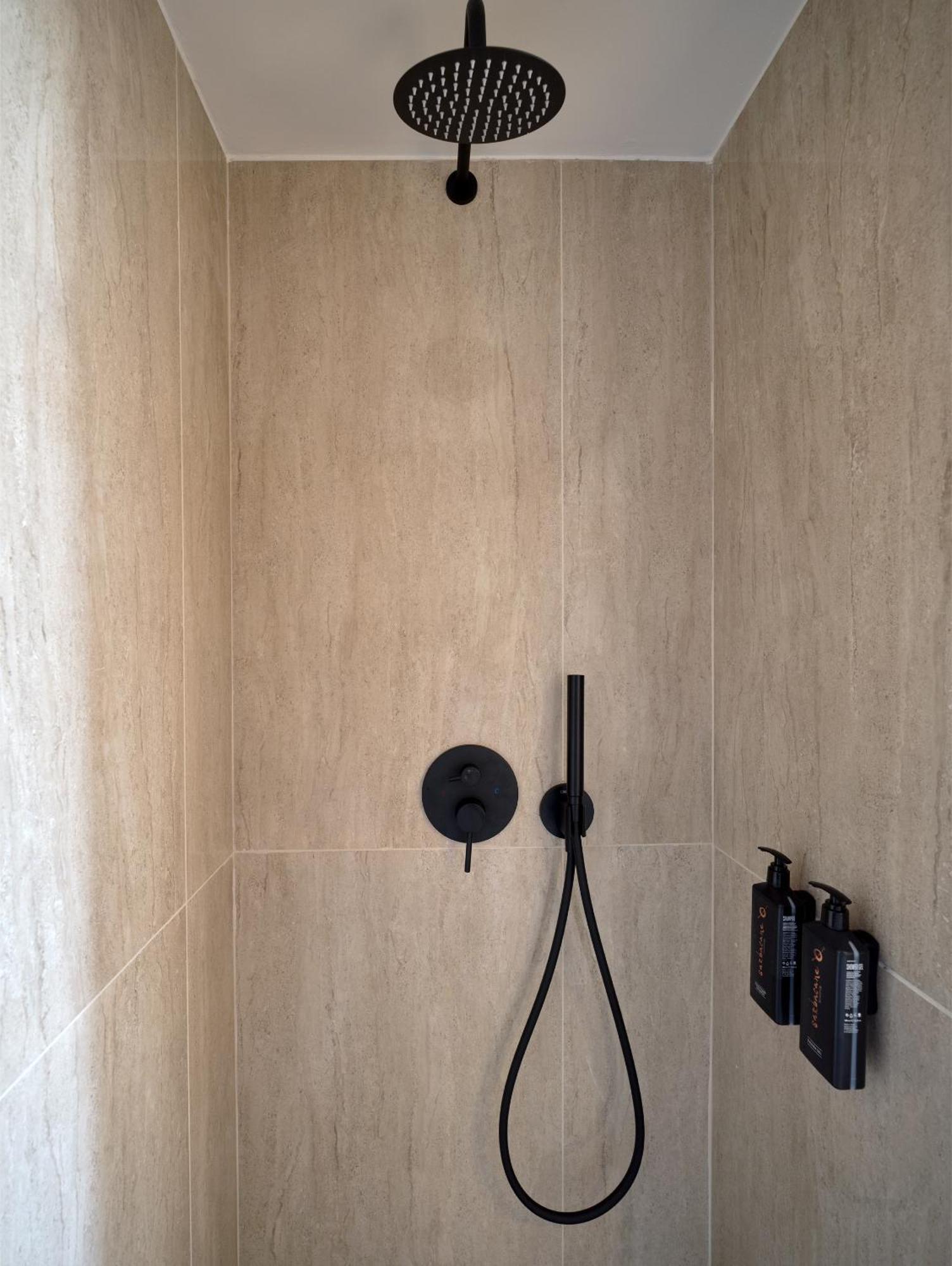 Haya Athens Loftie Suites מראה חיצוני תמונה